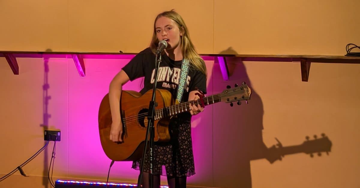 The Roses' Open Mic