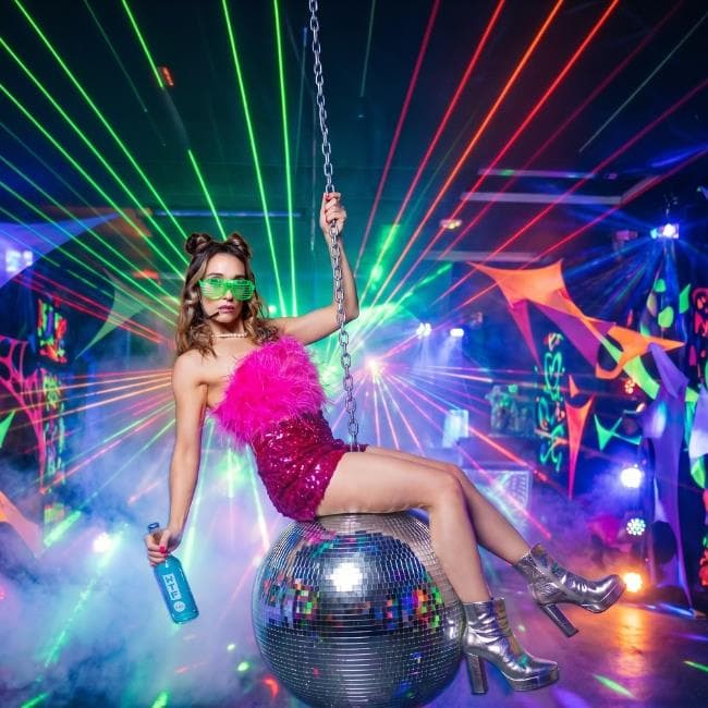 Sophie McCartney: BACK IN THE DAY RAVE